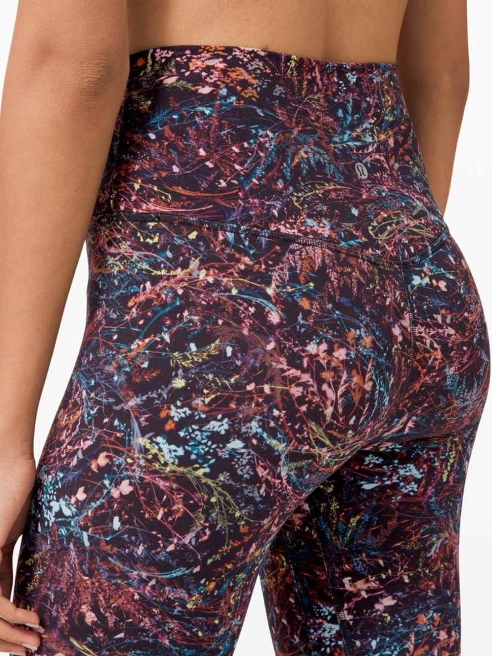 Lululemon Align Pant II 25"
Foliage Overlay Multi✨